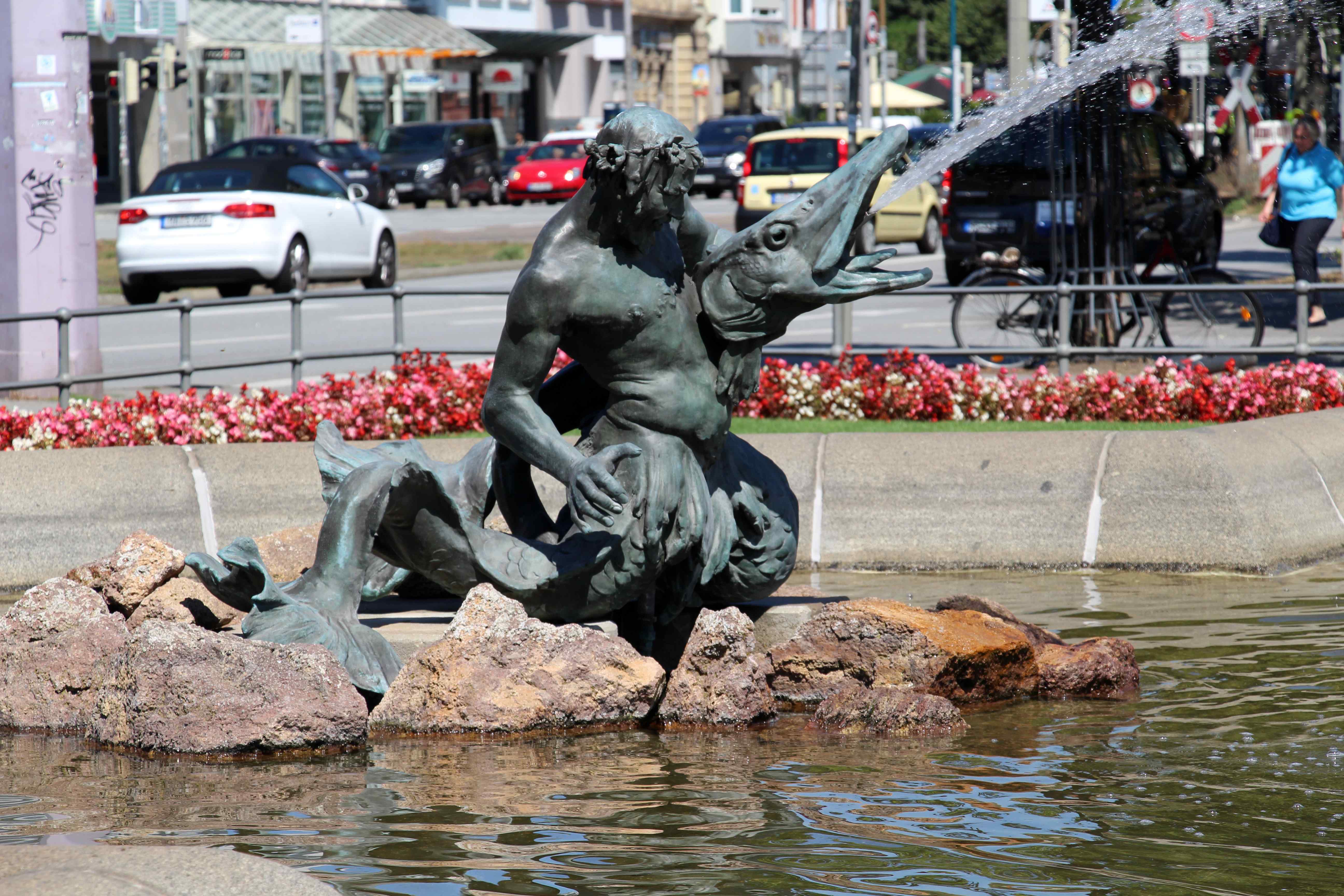 ⛲ 트리톤 분수(트리토넨브루넨)